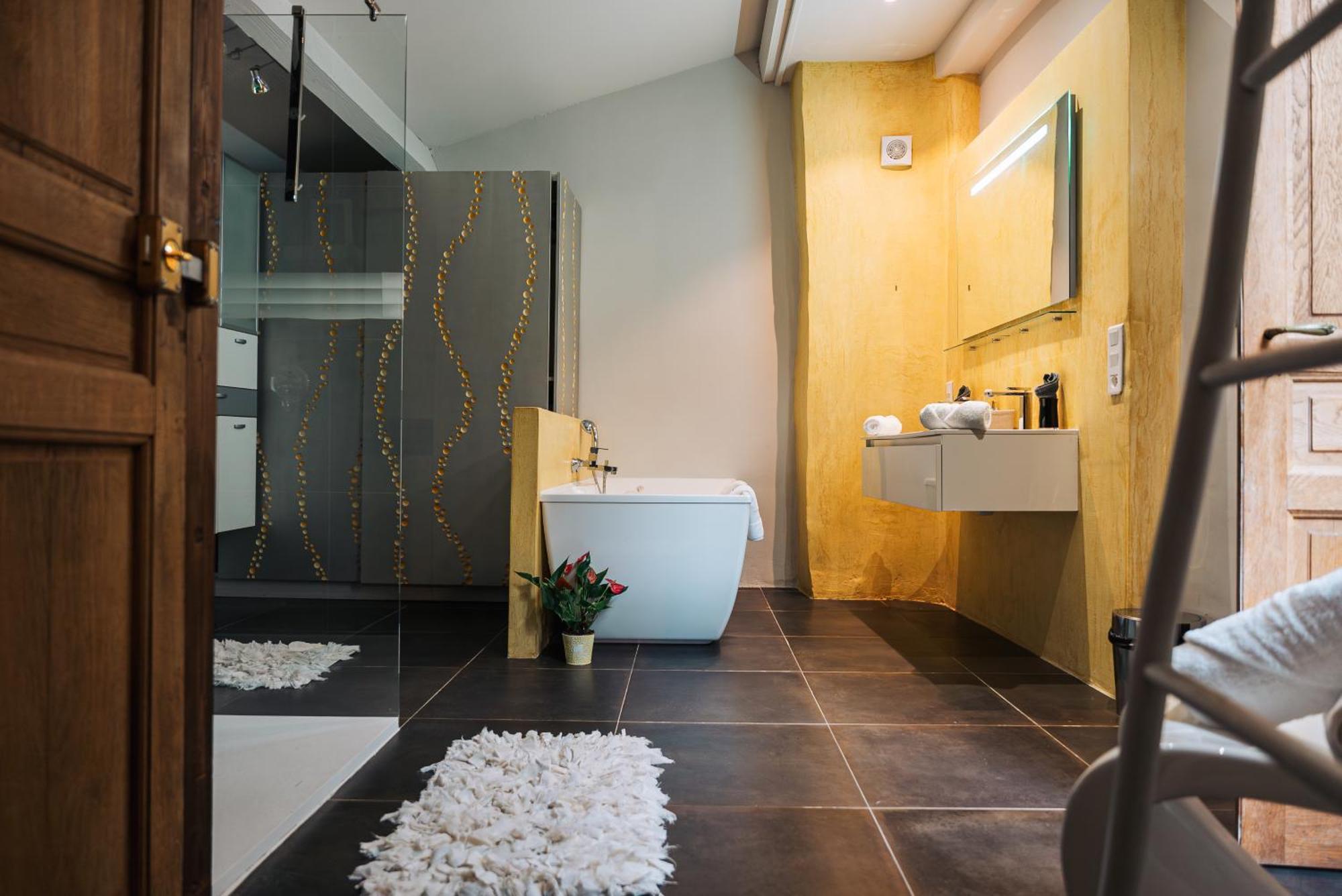 Palais Aoma, Particulier De Luxe En Provence Gasthof 2*